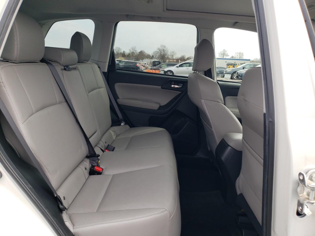 2015 Subaru Forester - Image 11