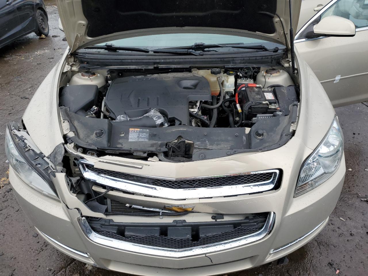 2011 Chevrolet Malibu - Image 11
