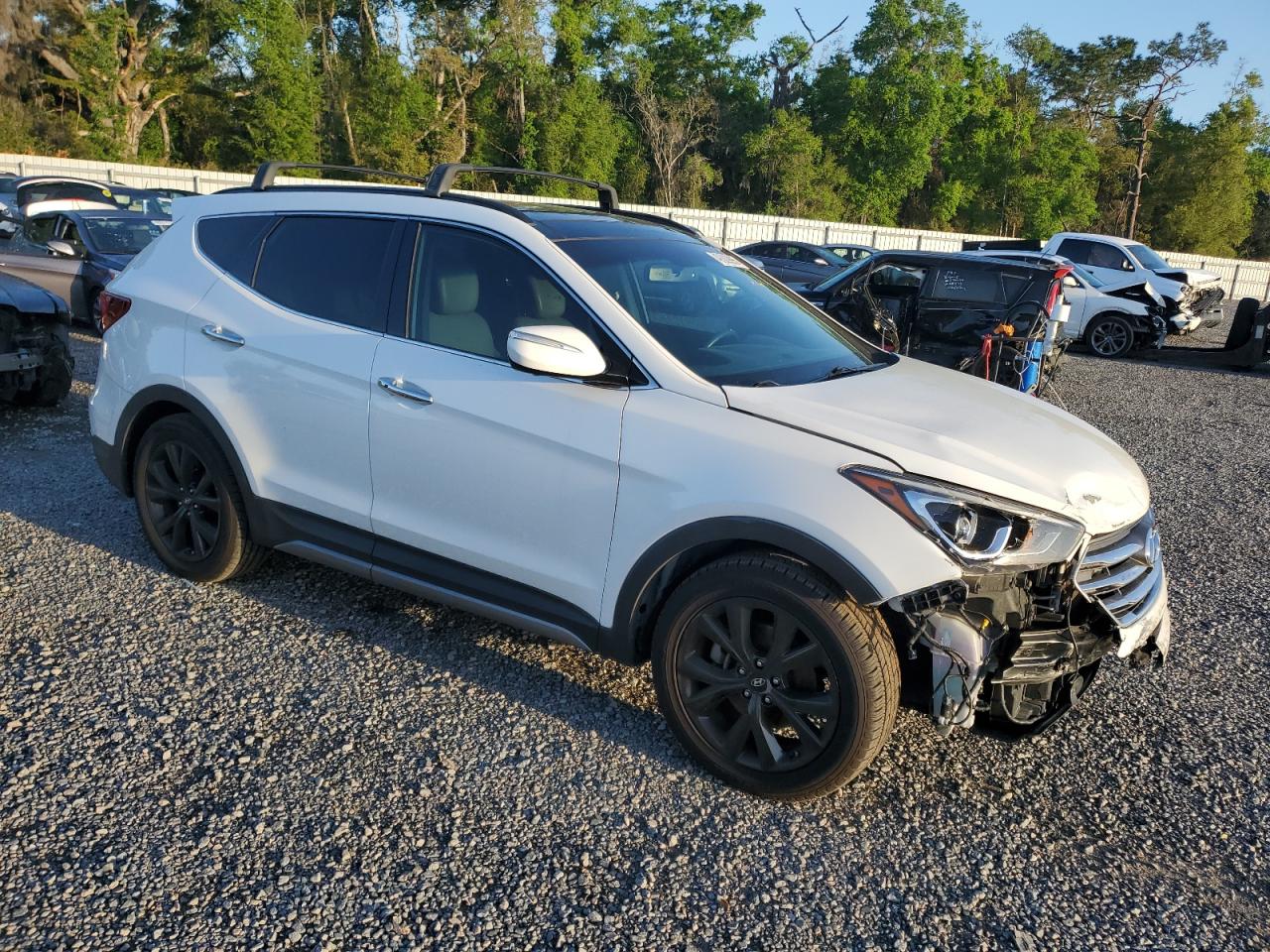 2017 Hyundai Santa Fe - Image 4