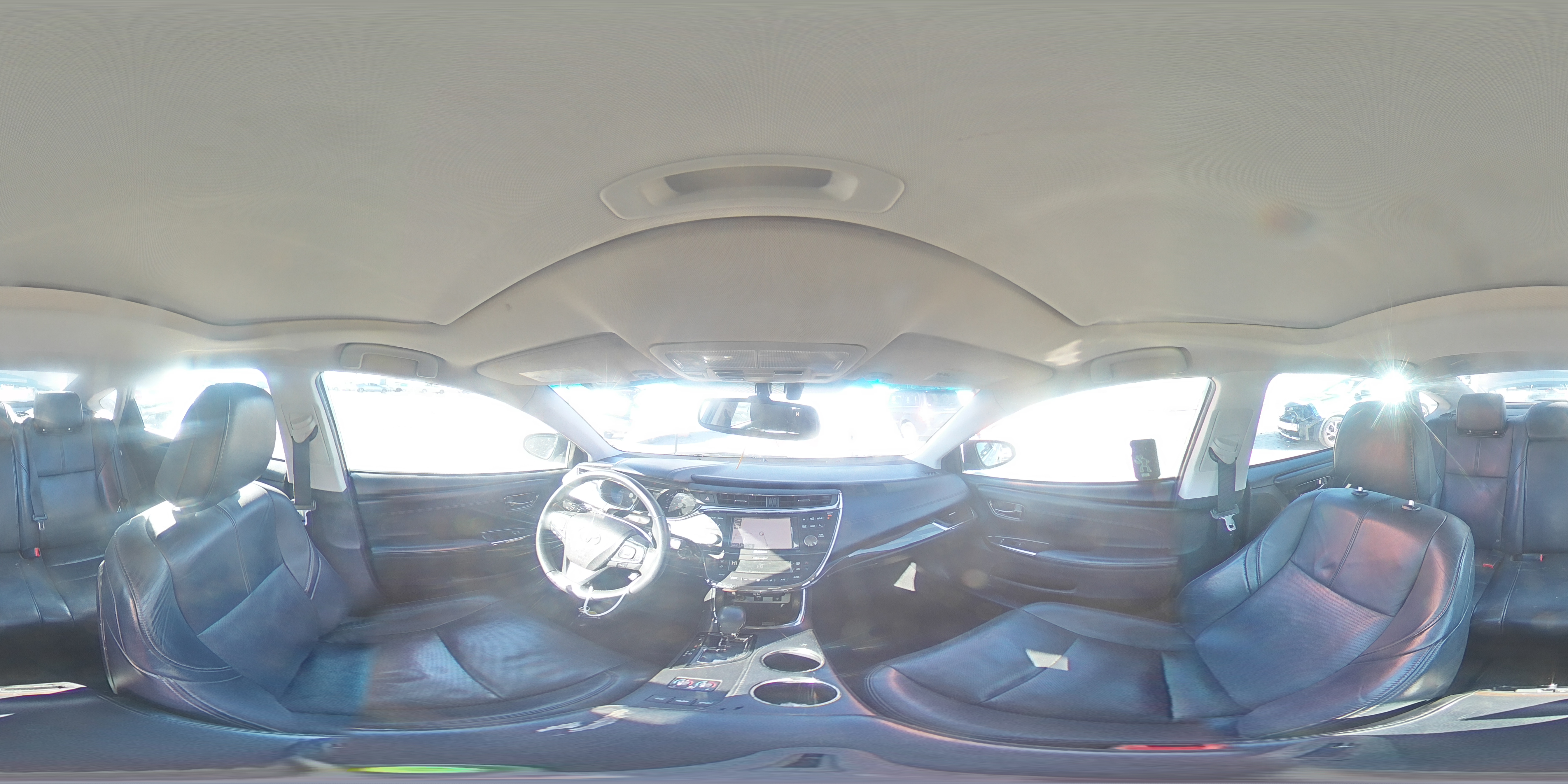 2014 Toyota Avalon - Image 15