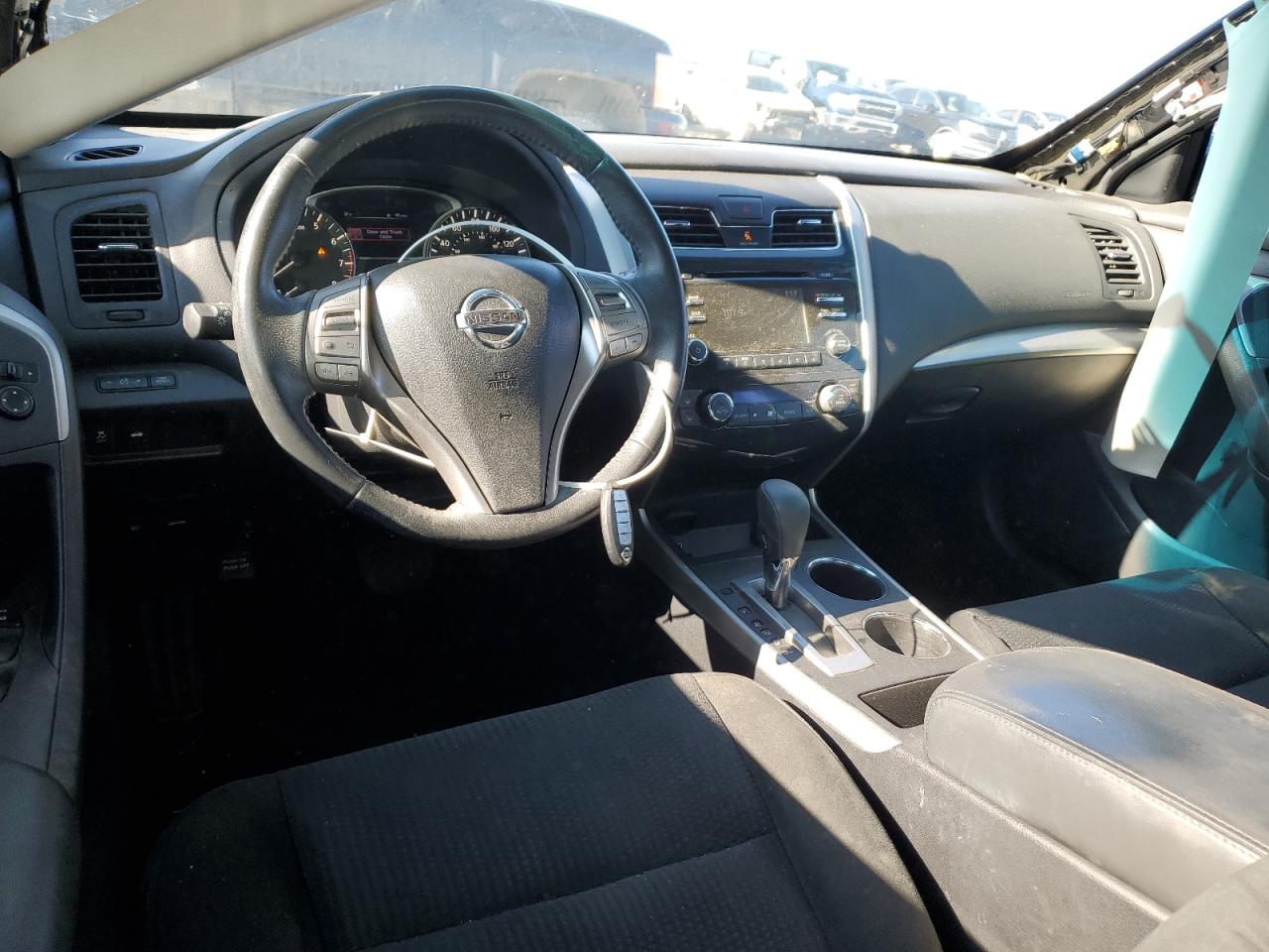 2015 Nissan Altima - Image 8