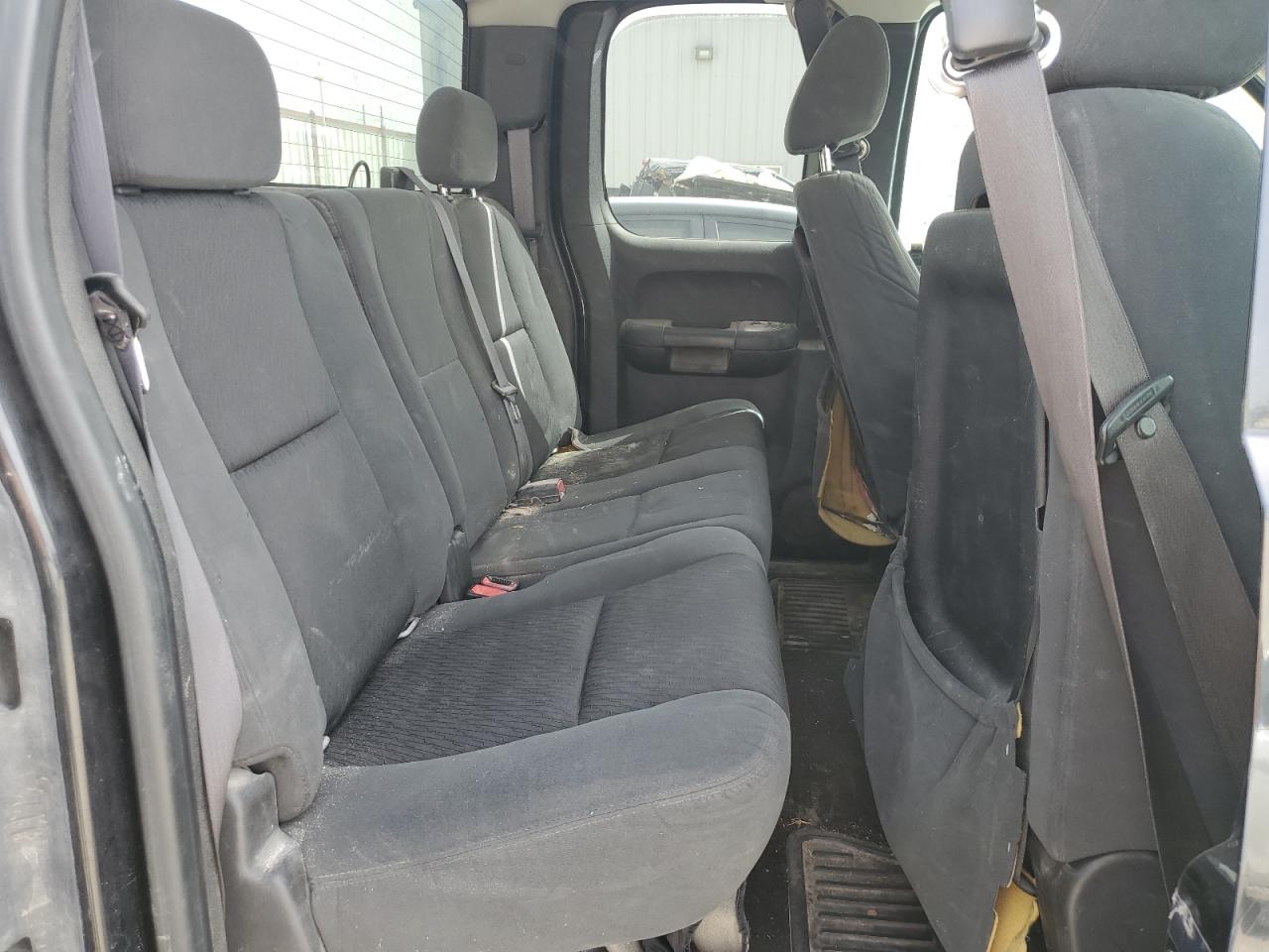 2008 Chevrolet Silverado - Image 10