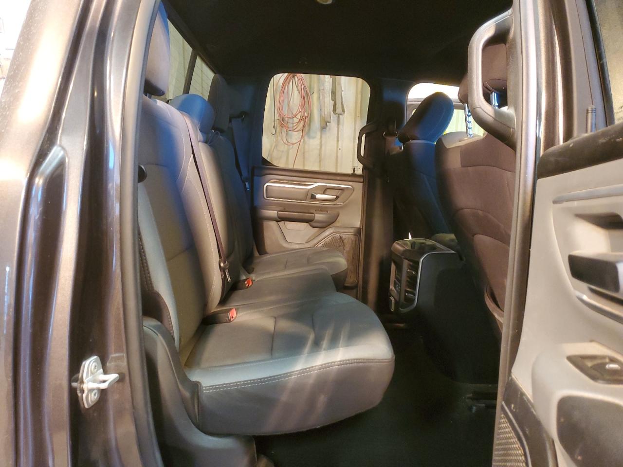 2021 RAM 1500 - Image 10