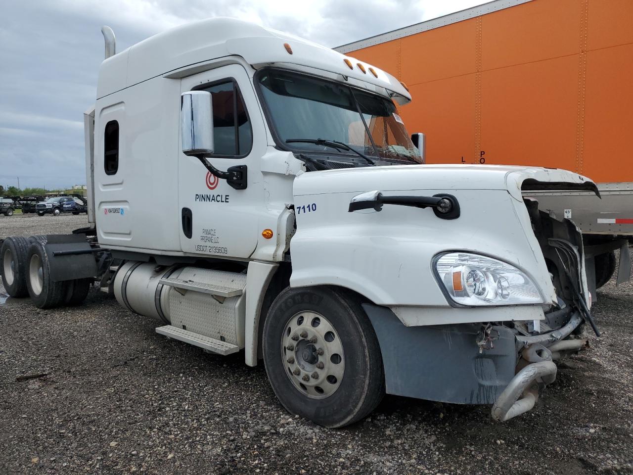 2015 Freightliner Cascadia Semi Truck na sprzedaż w Houston, TX - Front End