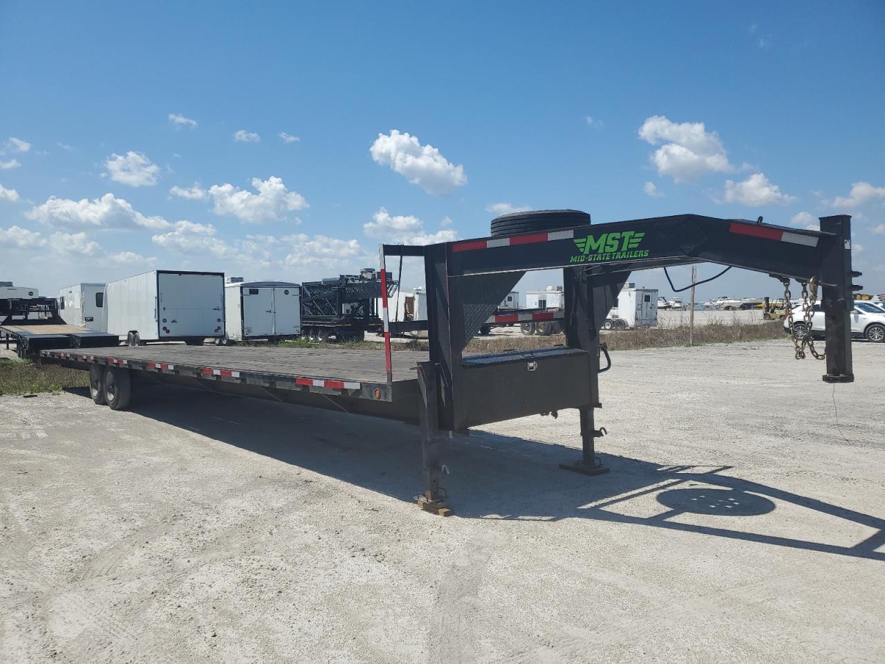 2024 Mid State Trailers Flat Bed Trailer for Sale in Miami, FL - Minor Dent/Scratches