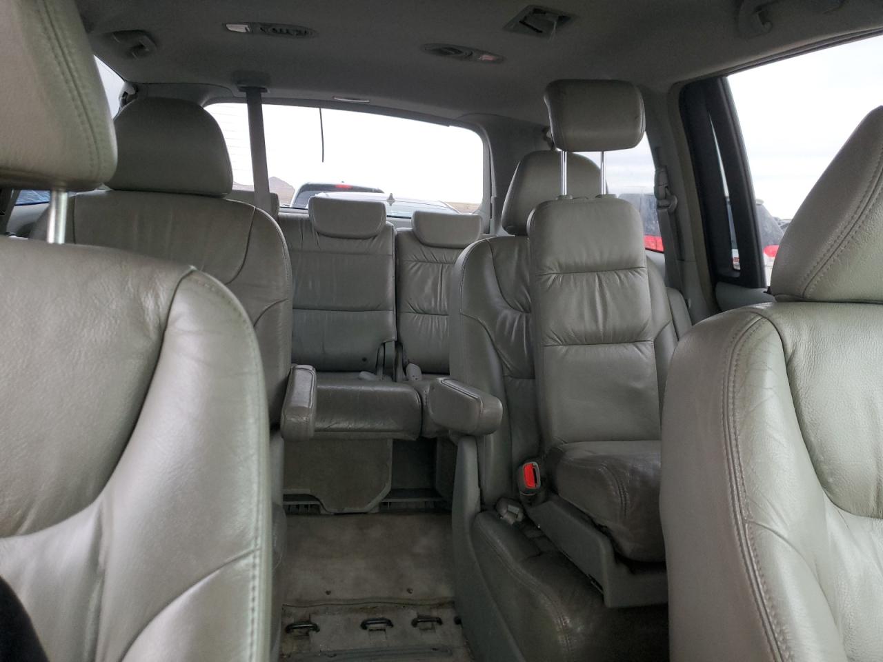 2006 Honda Odyssey - Image 10