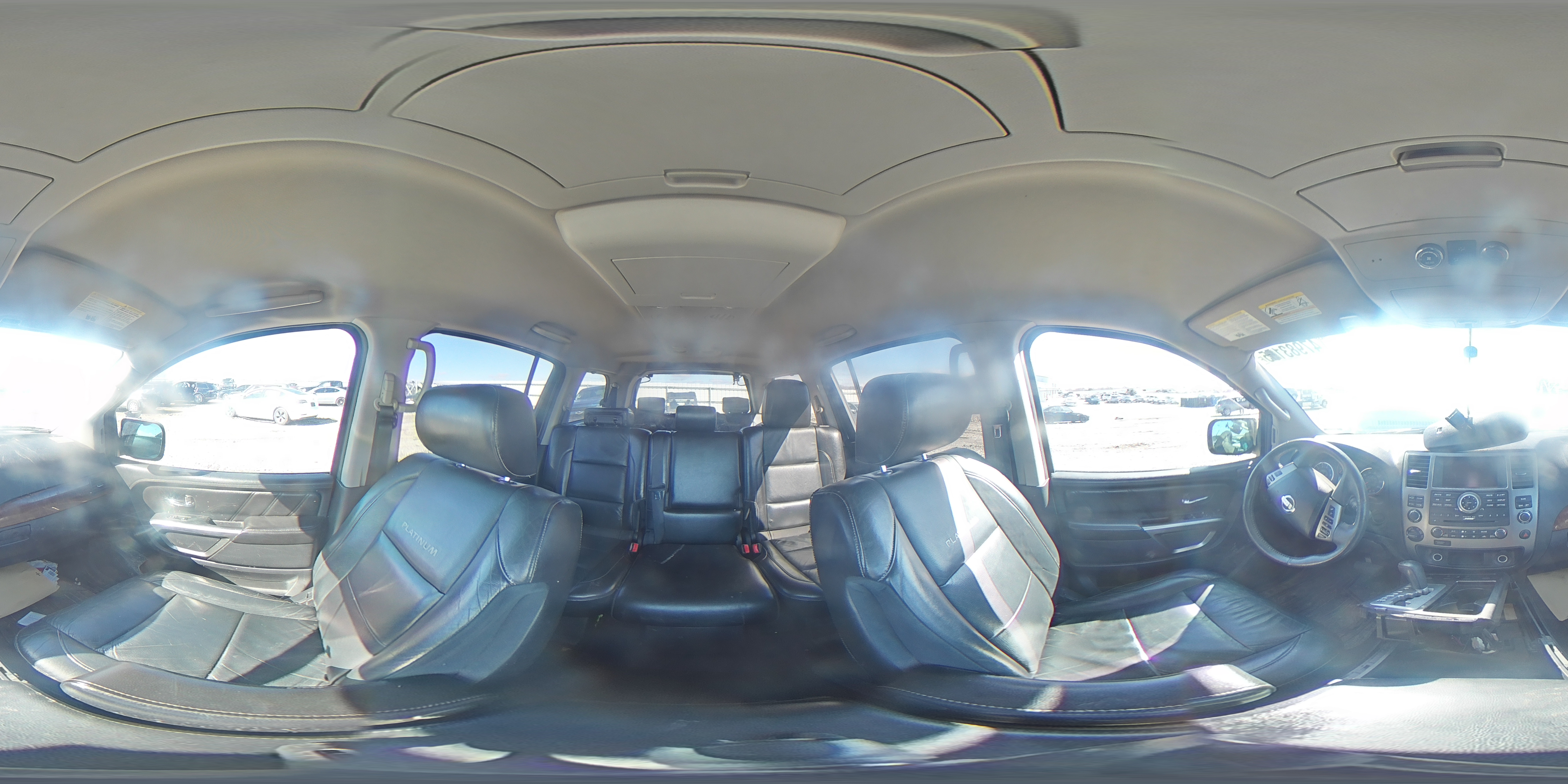 2015 Nissan Armada - Image 14
