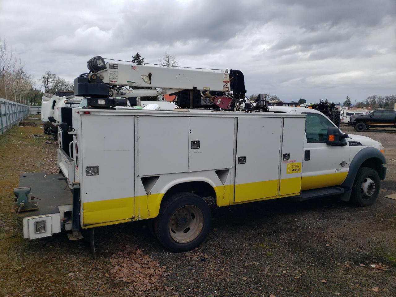 2012 Ford F550 - Image 3