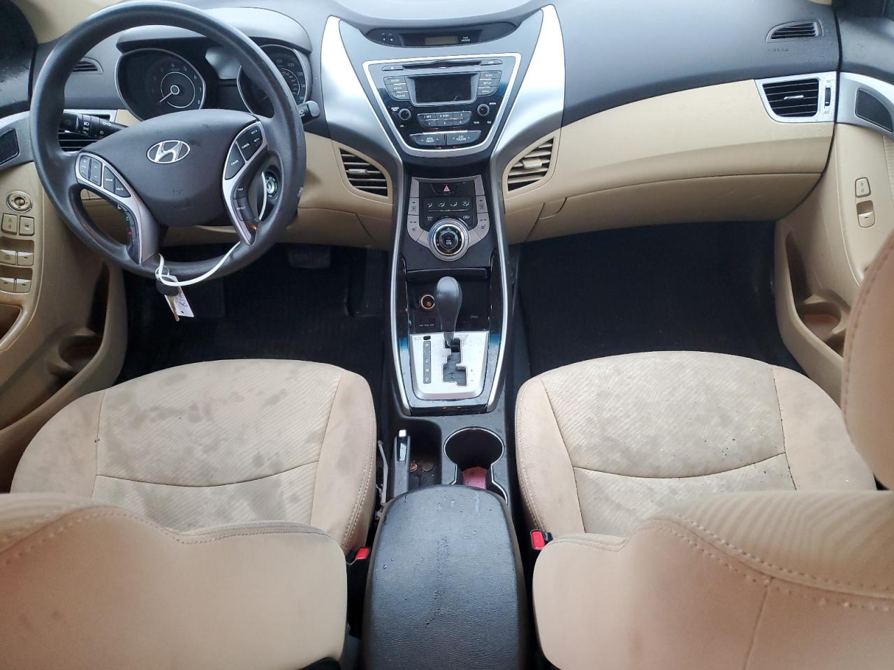 2013 Hyundai Elantra - Image 8