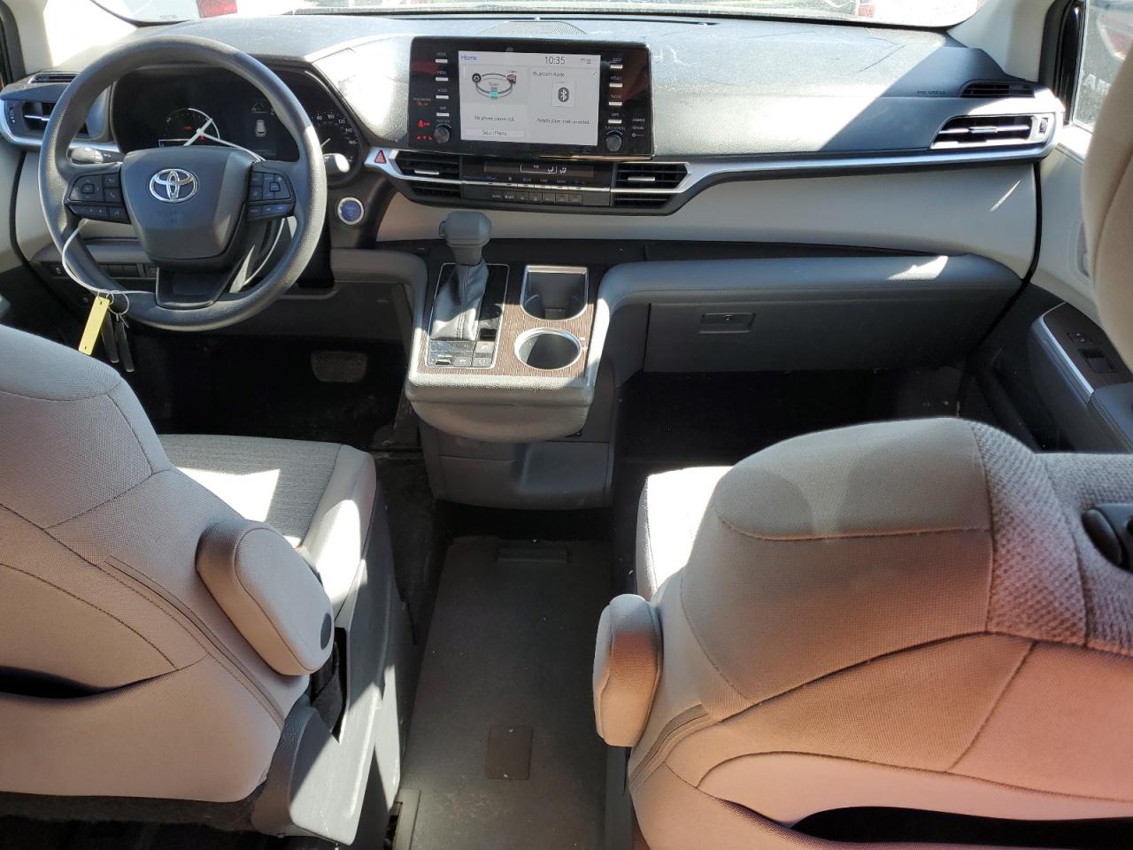 2022 Toyota Sienna - Image 8