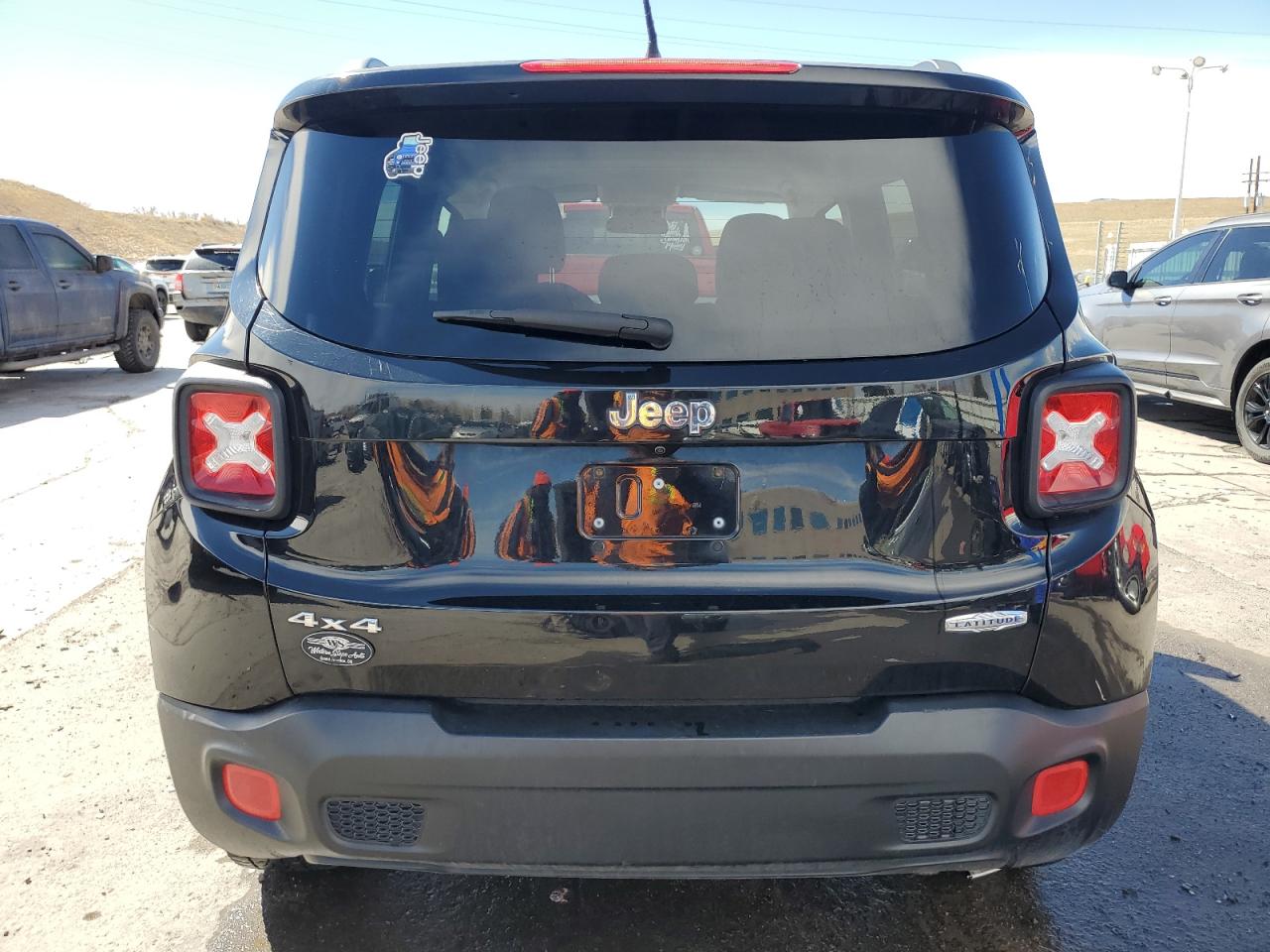 2017 Jeep Renegade - Image 6