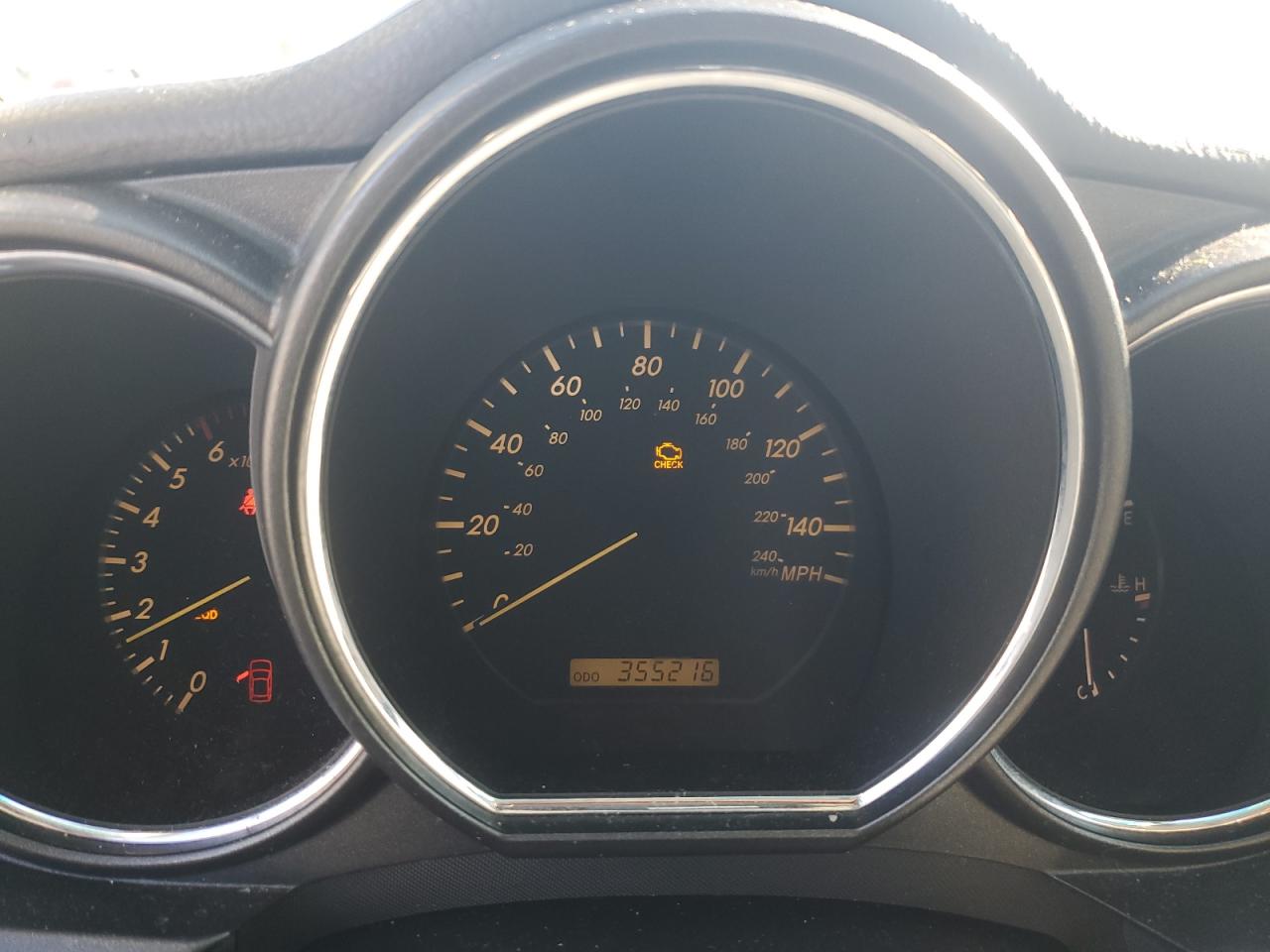 2004 Lexus RX - Image 9