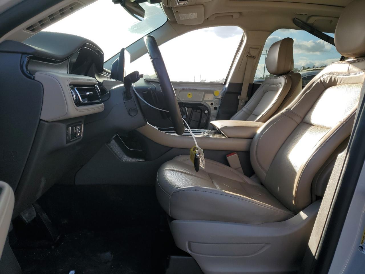 2020 Lincoln Aviator - Image 7