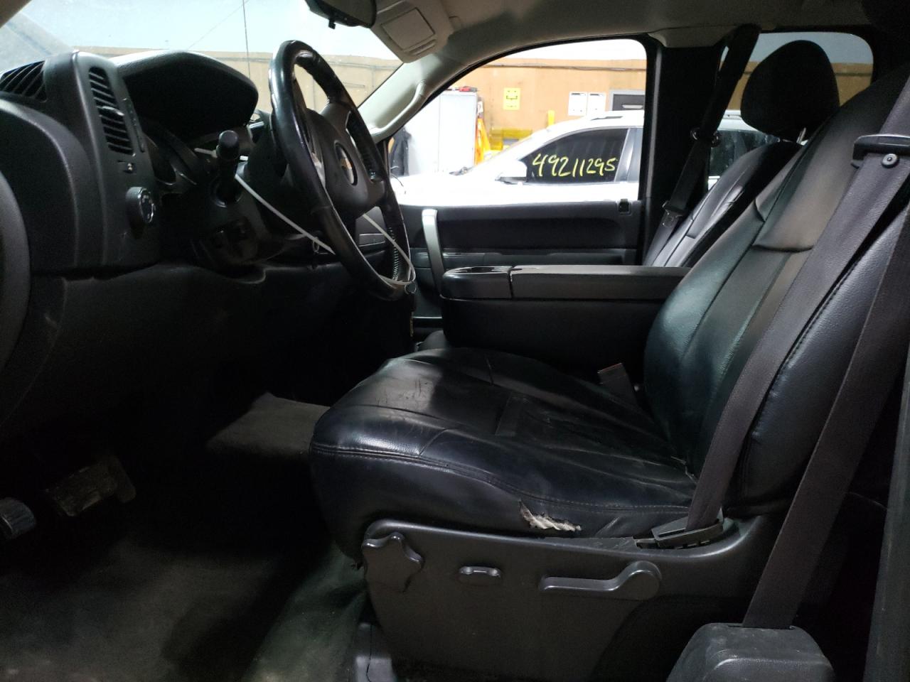 2011 Chevrolet Silverado - Image 7