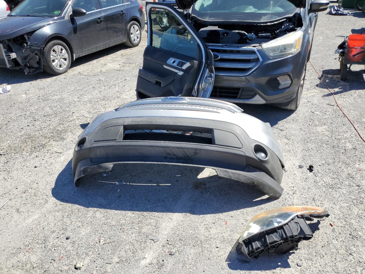 2015 Ford Explorer - Image 13