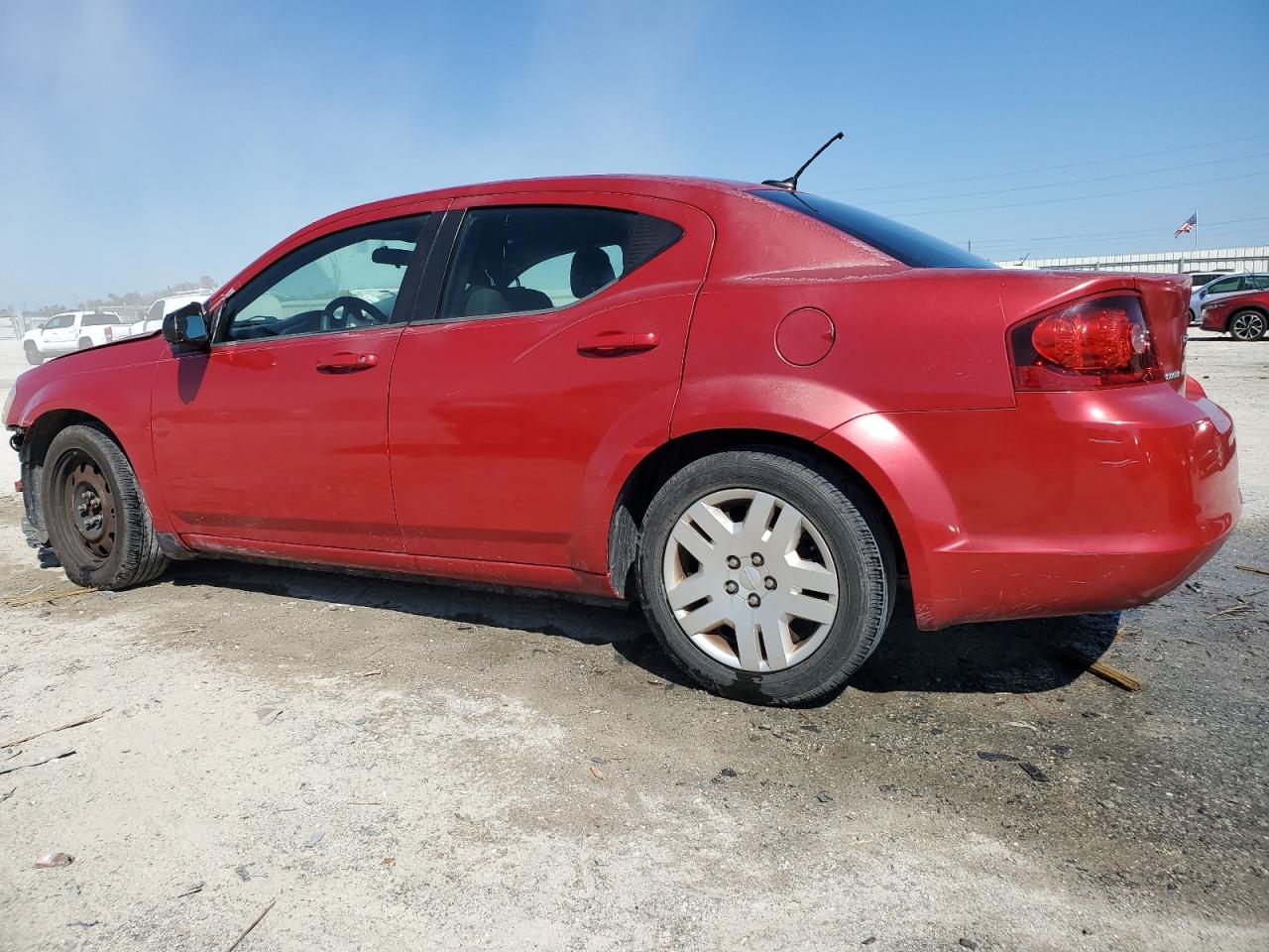 2013 Dodge Avenger - Image 2