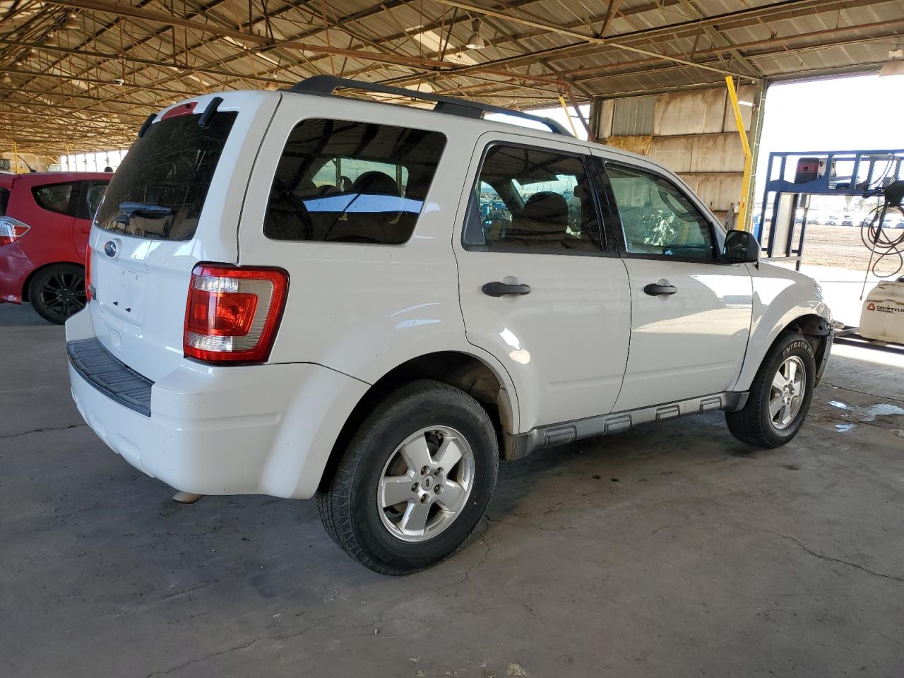 2011 Ford Escape - Image 3
