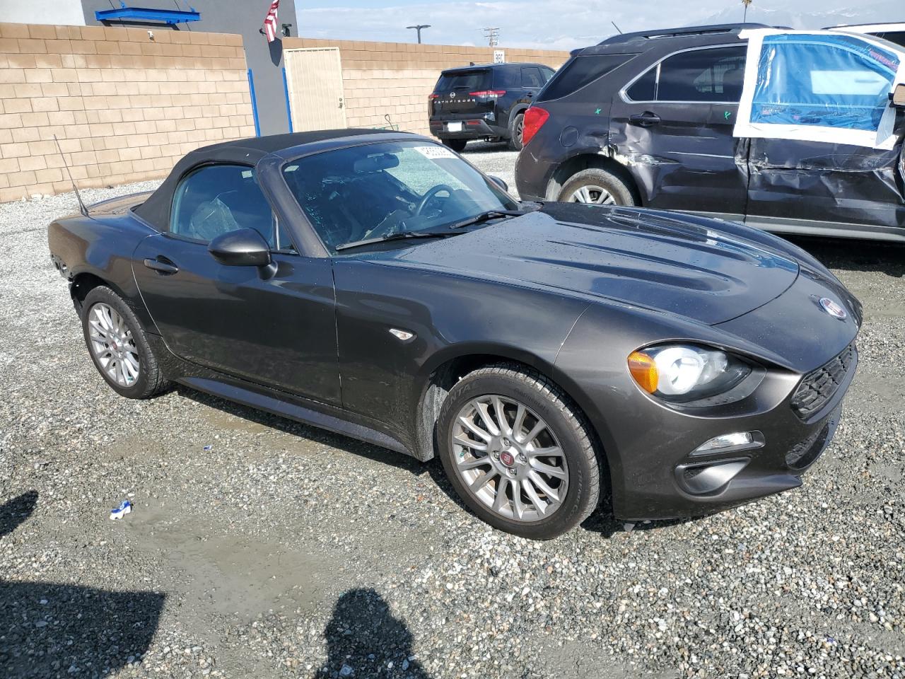 2017 Fiat 124 Spider - Image 4