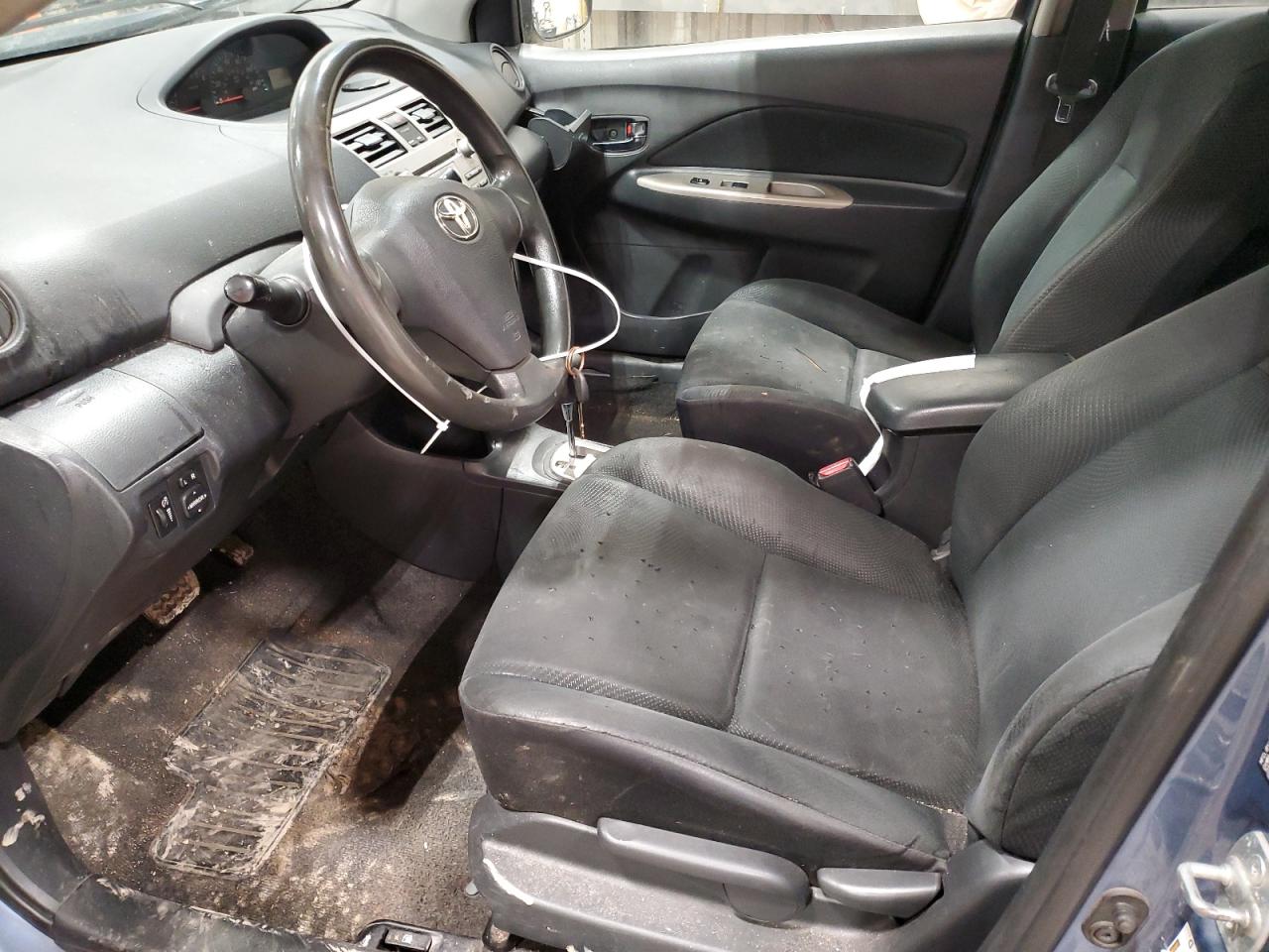 2010 Toyota Yaris - Image 7