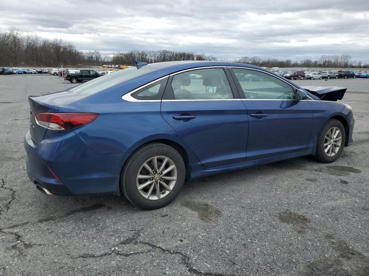 2018 Hyundai Sonata - Image 3