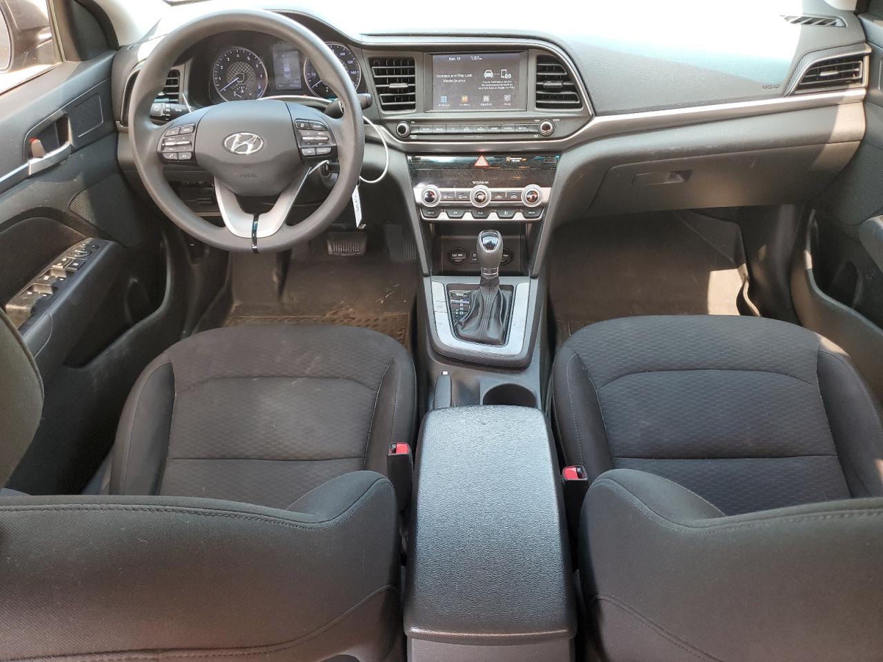 2020 Hyundai Elantra - Image 8