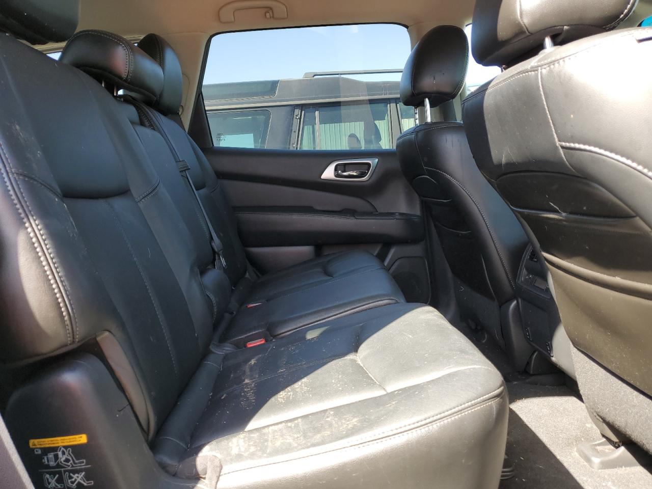 2013 Nissan Pathfinder - Image 11