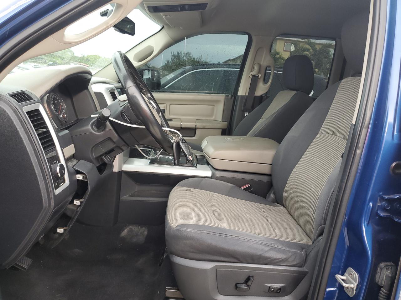 2011 Dodge RAM - Image 7