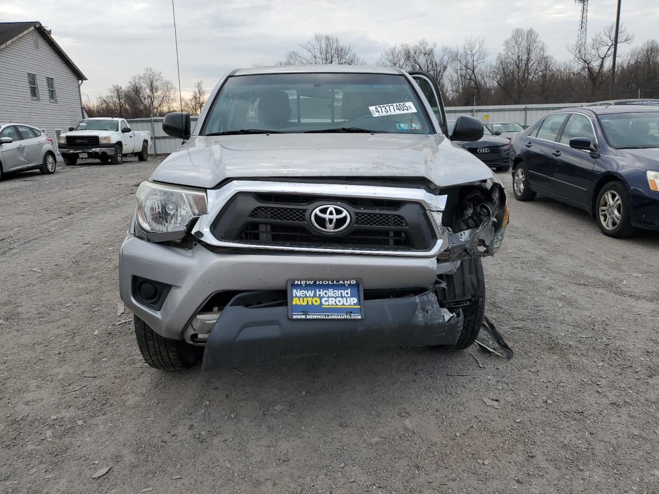 2015 Toyota Tacoma - Image 5