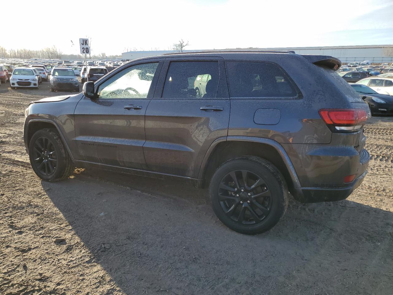 2020 Jeep Grand Cherokee - Image 2