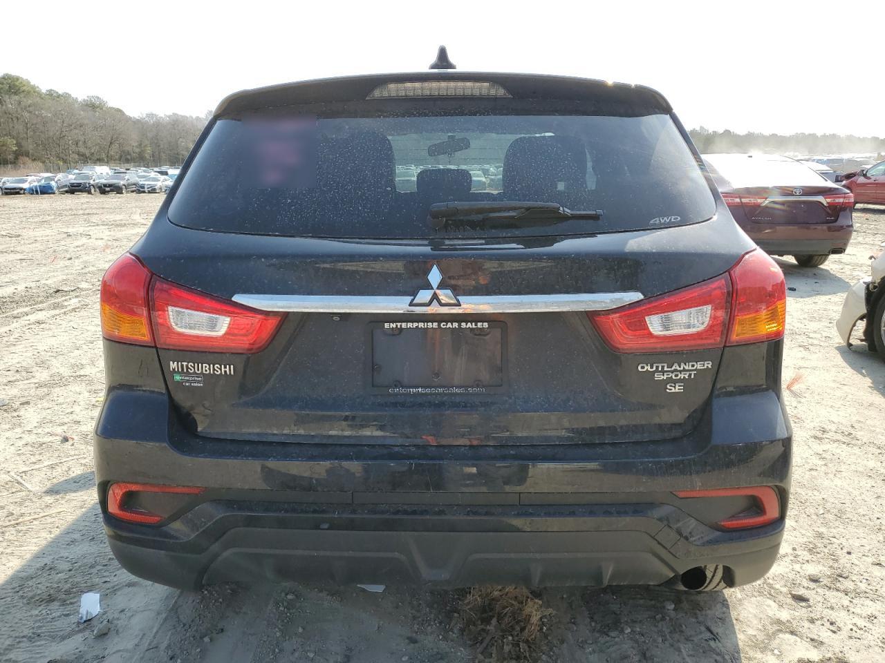 2018 Mitsubishi Outlander - Image 6