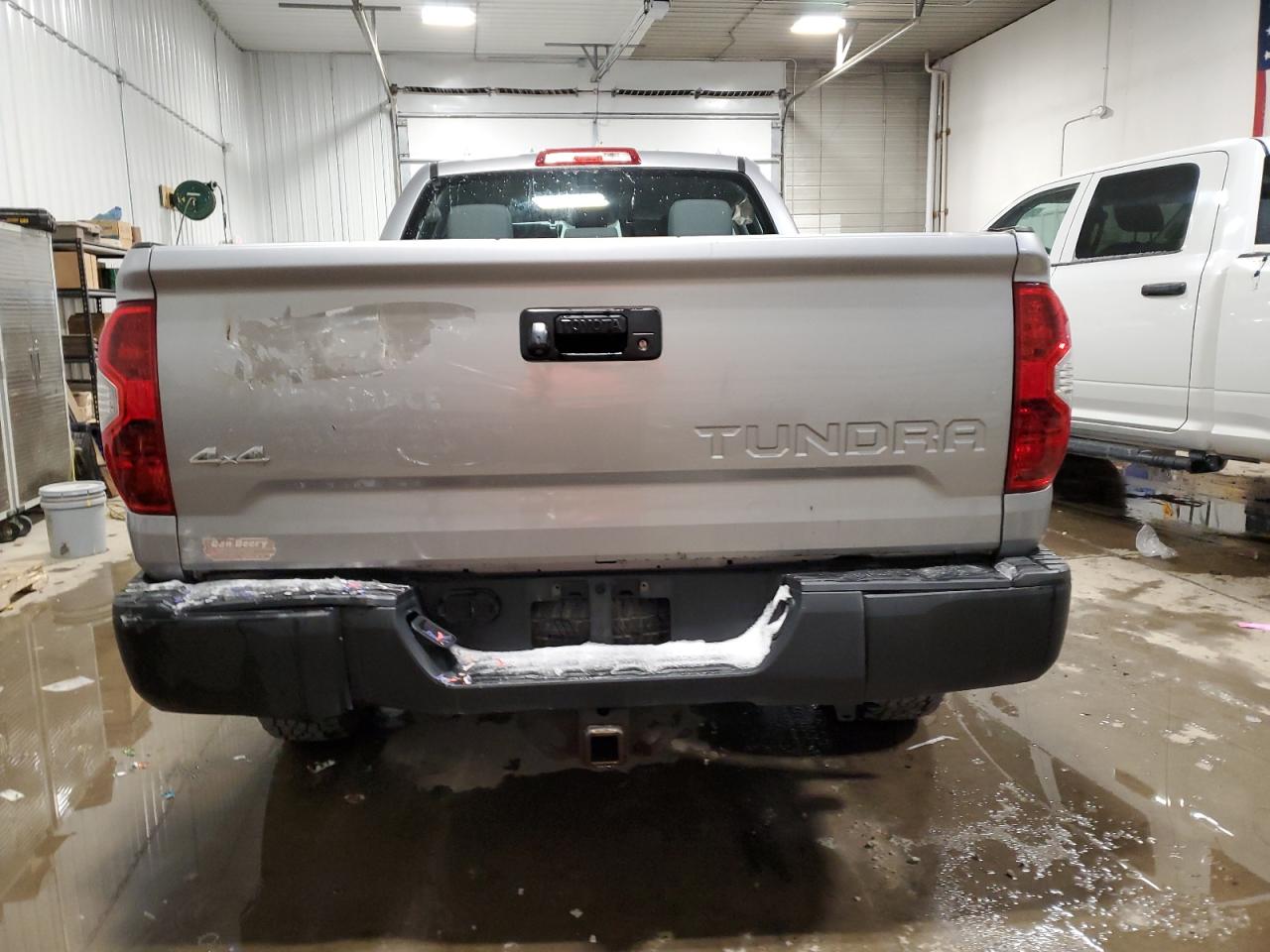 2014 Toyota Tundra - Image 6