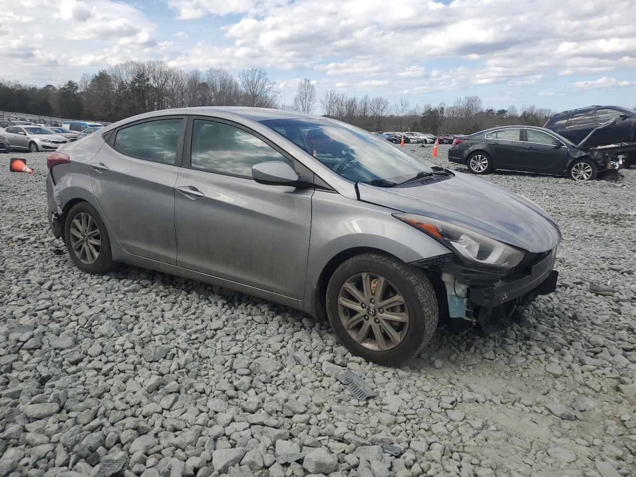 2015 Hyundai Elantra - Image 4