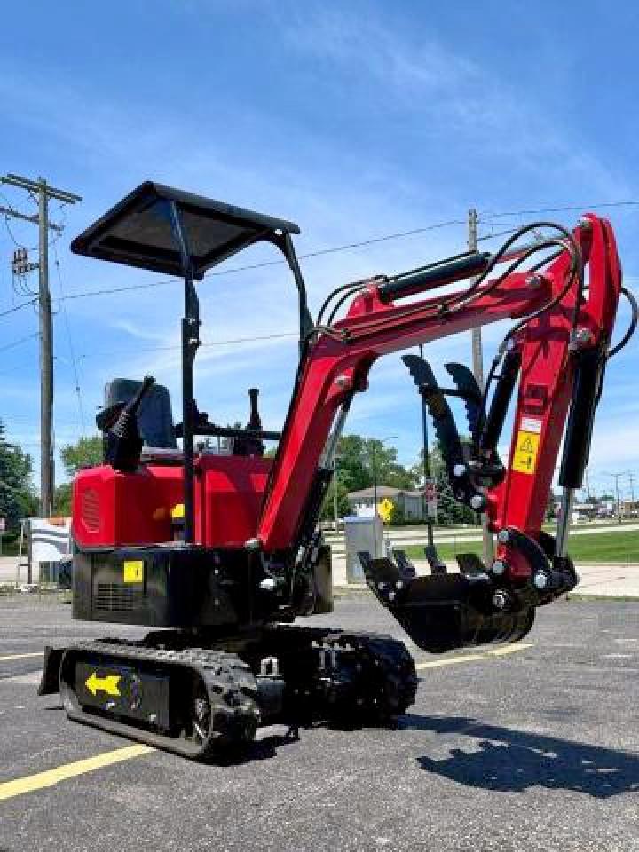 2025 'Other Heavy Equipment' Excavator de vânzare în Grand Prairie, TX - Minor Dent/Scratches