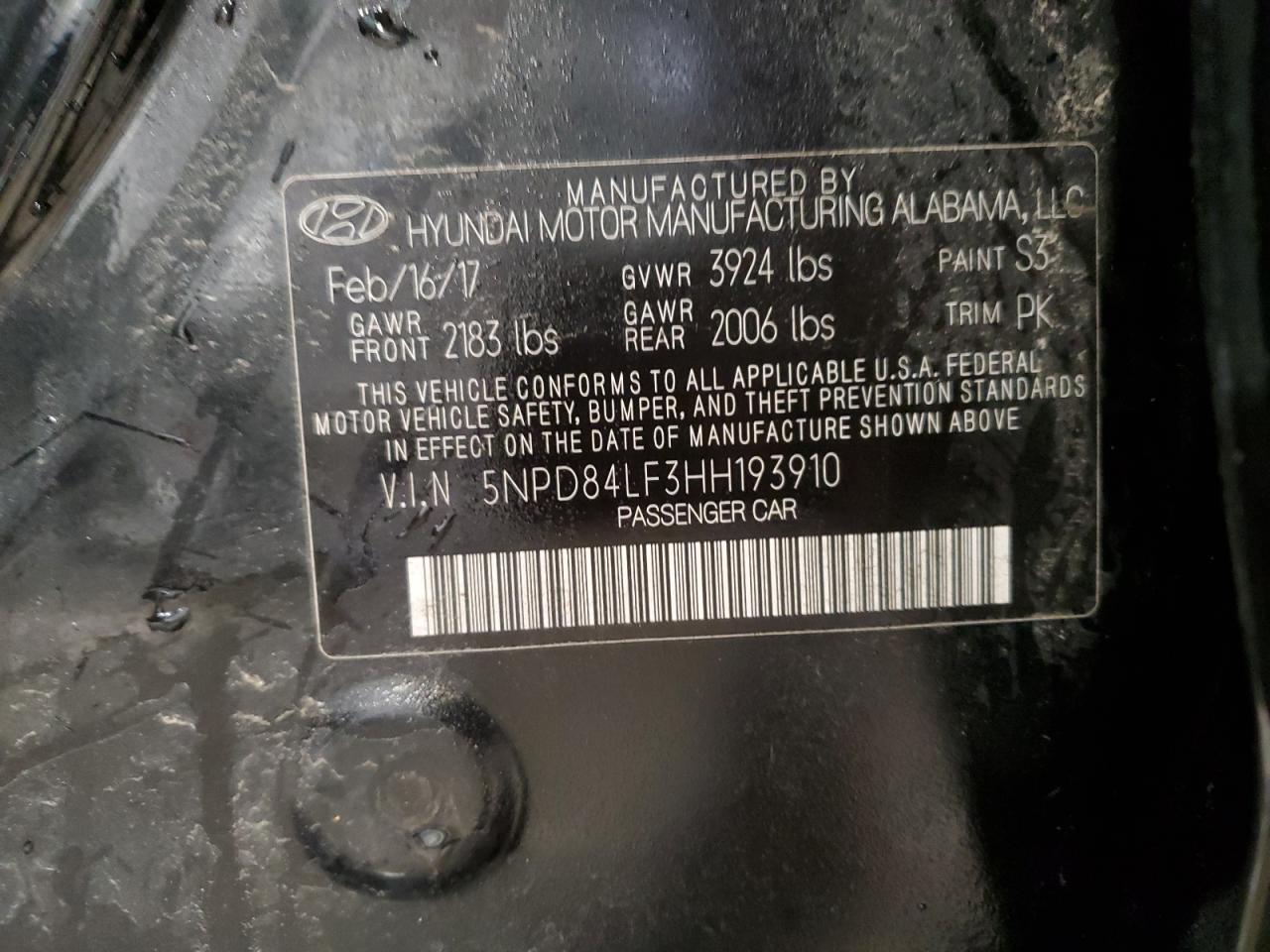 2017 Hyundai Elantra - Image 12