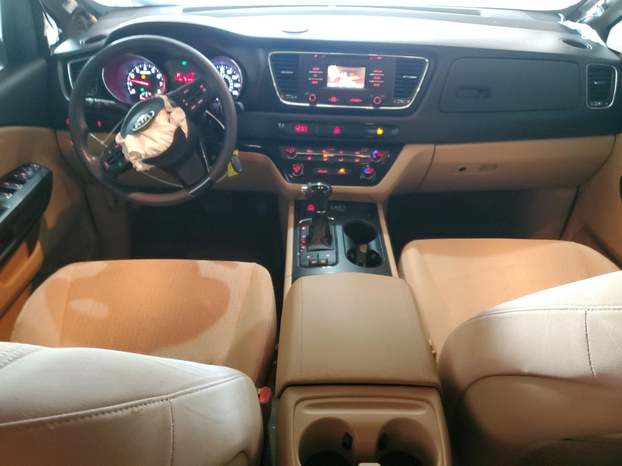2016 Kia Sedona - Image 8