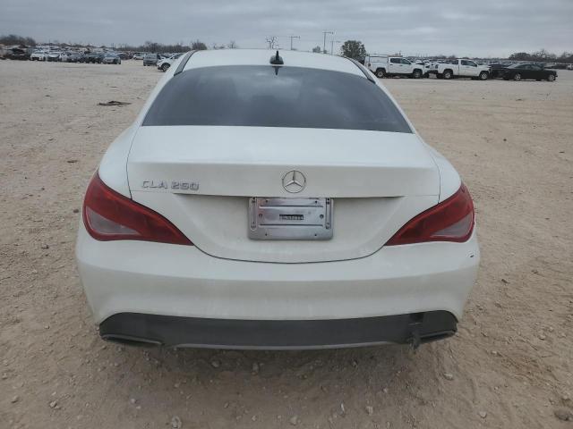  MERCEDES-BENZ CLA-CLASS 2018 Biały