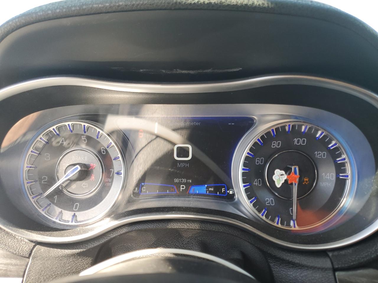 2019 Chrysler 300 - Image 9