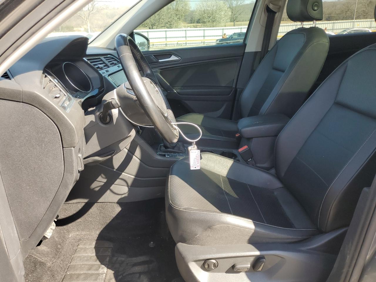 2018 Volkswagen Tiguan - Image 7