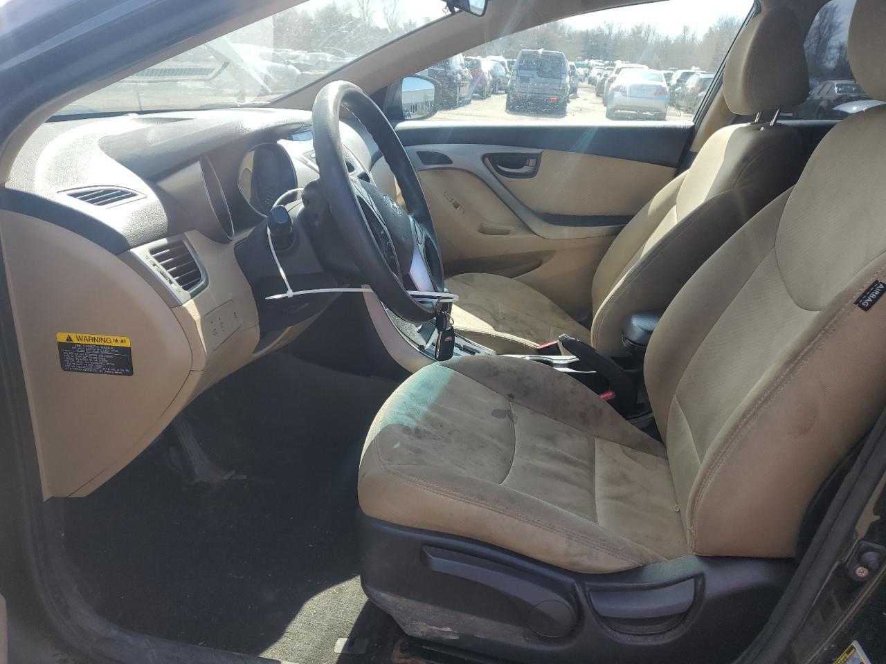 2012 Hyundai Elantra - Image 7