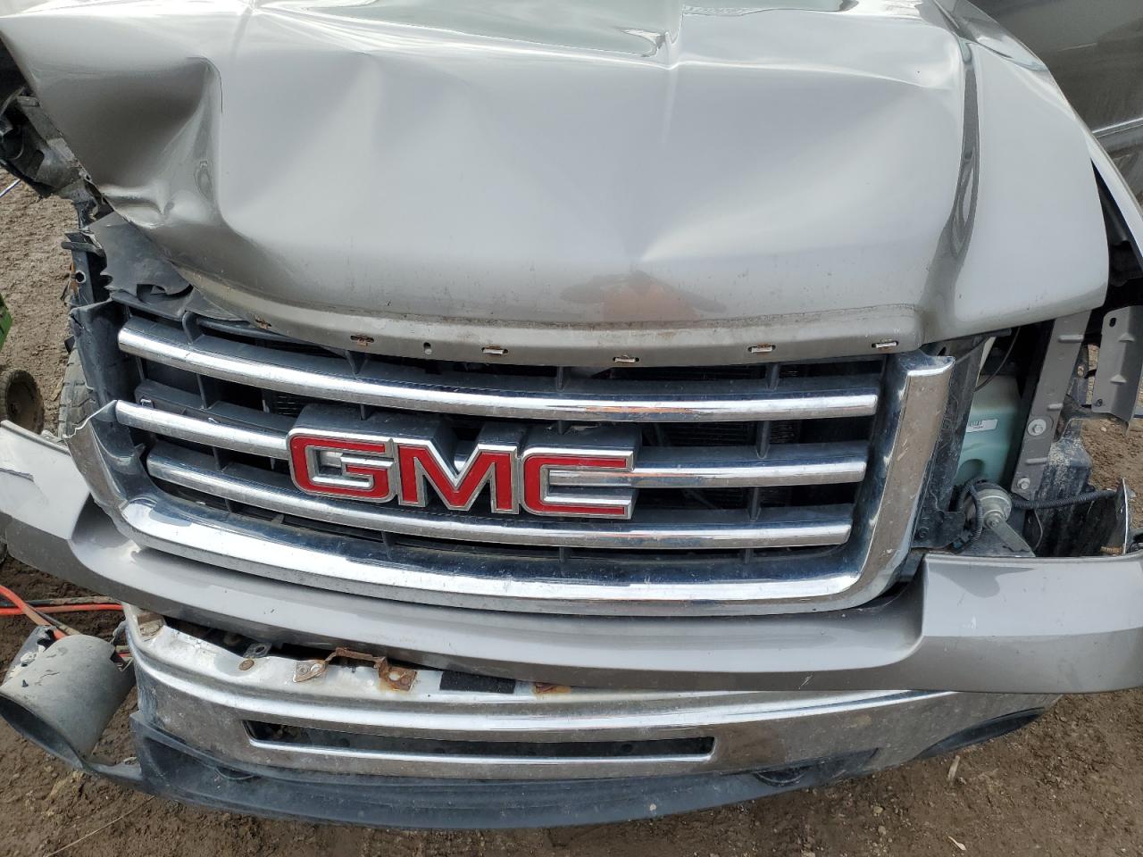 2013 GMC Sierra - Image 12