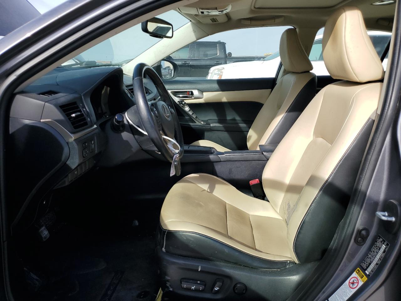 2015 Lexus CT - Image 7