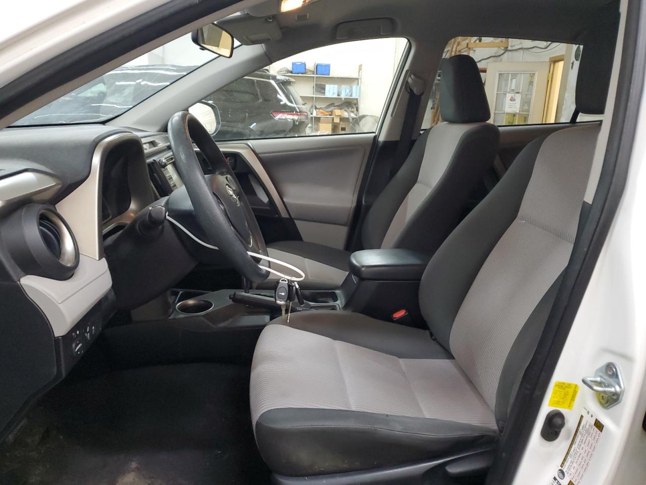 2013 Toyota RAV 4 - Image 7