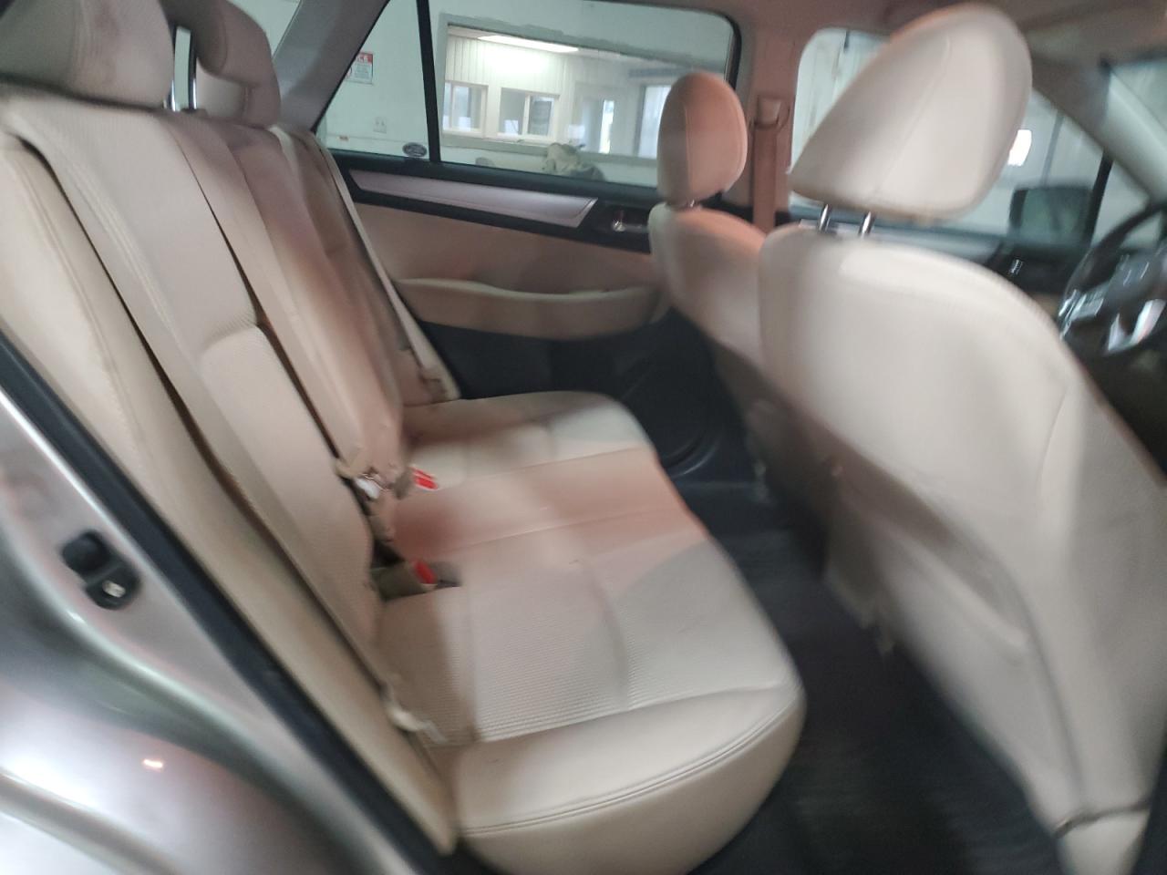 2016 Subaru Outback - Image 10