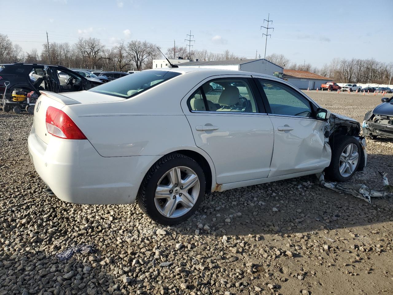 2010 Mercury Milan - Image 3