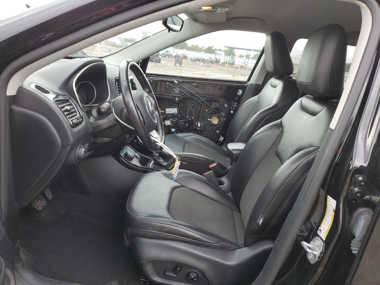 2020 Jeep Compass - Image 7