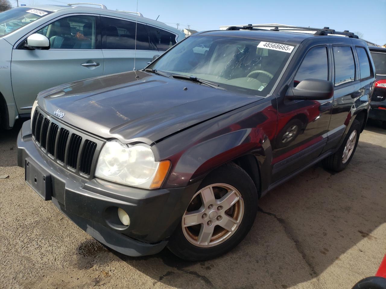 2005 Jeep Grand Cherokee - Image 1