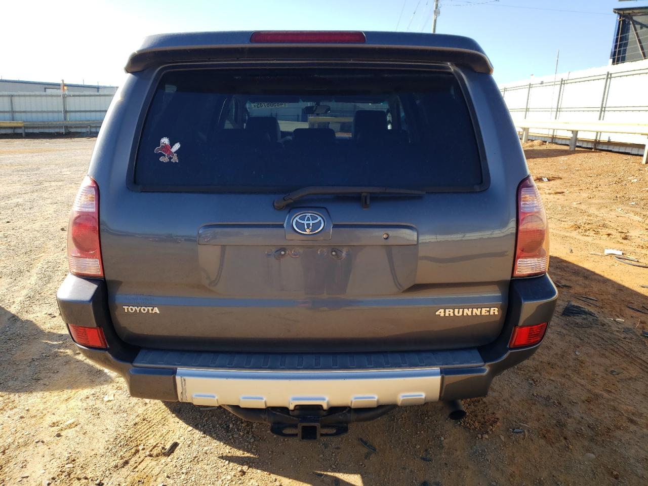 2004 Toyota 4Runner - Image 6