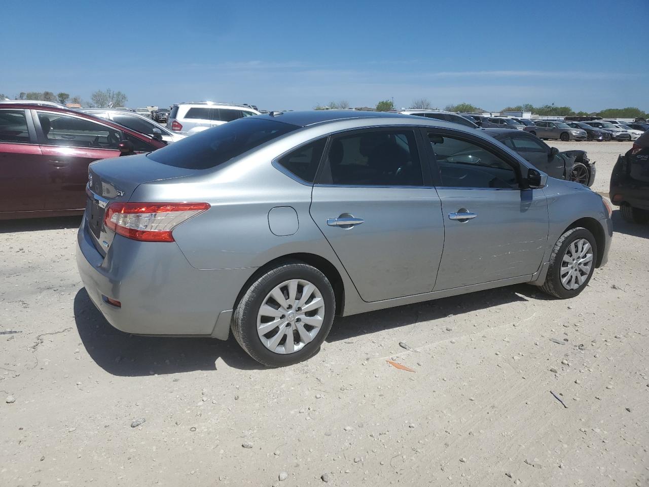 2013 Nissan Sentra - Image 3
