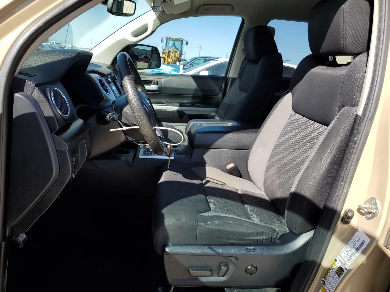 2019 Toyota Tundra - Image 7