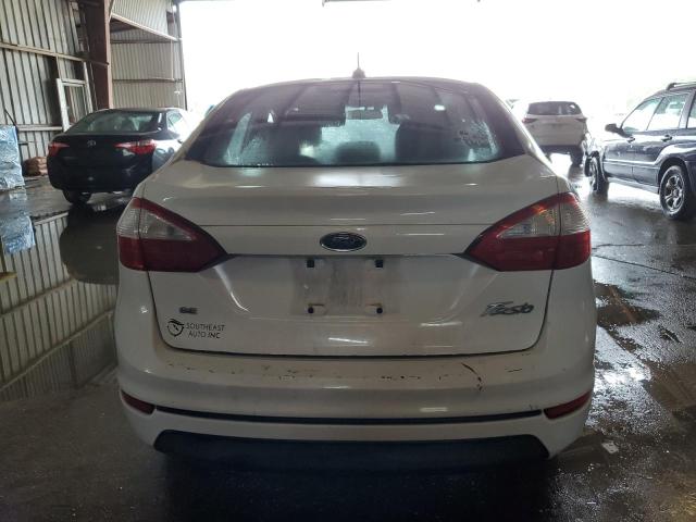  FORD FIESTA 2016 Белый